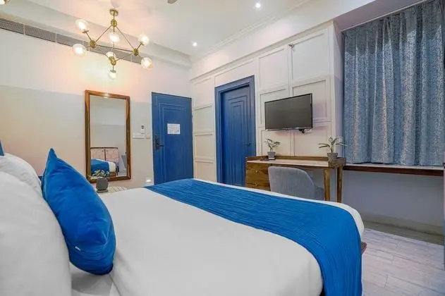 Deluxe Tek Büyük Yataklı Oda