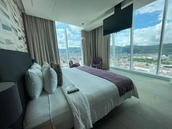 Master Suite 1 king bed and 2 Double Bed