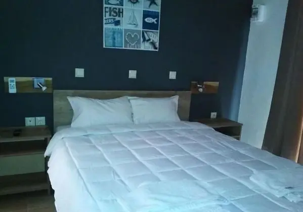Tek Büyük Yataklı Oda