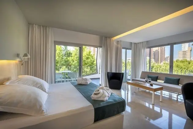 Deluxe Oda, Balkon