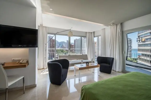 Deluxe Oda, Balkon