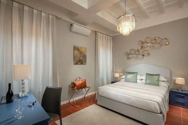 Superior Tek Büyük Yataklı Oda