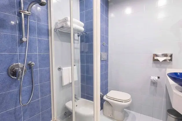 Classic Tek Büyük veya İki Ayrı Yataklı Oda