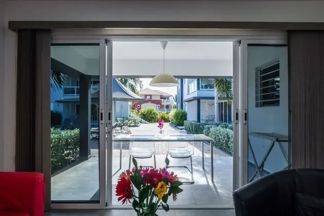 Comfort Apart Daire, 2 Yatak Odası, Veranda, Havuz Manzaralı