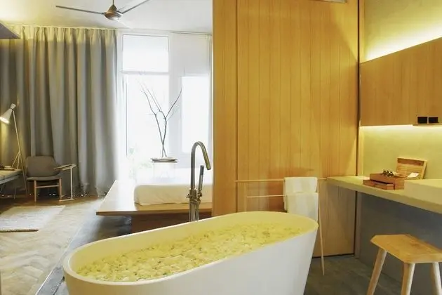 Chengal, Garden View, Bathtub