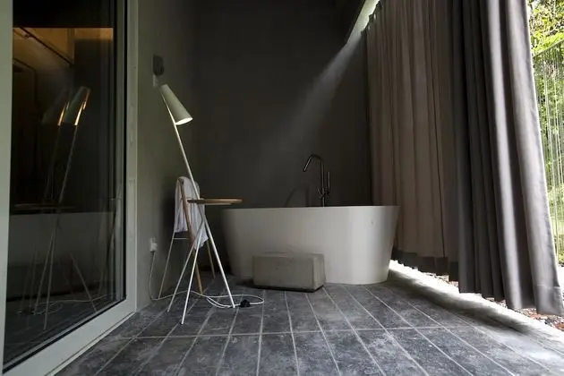 Chengal, Garden View, Bathtub