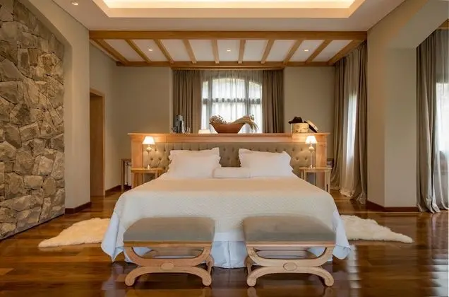 Royal Süit, Teras, Göl Manzaralı (Victoria)