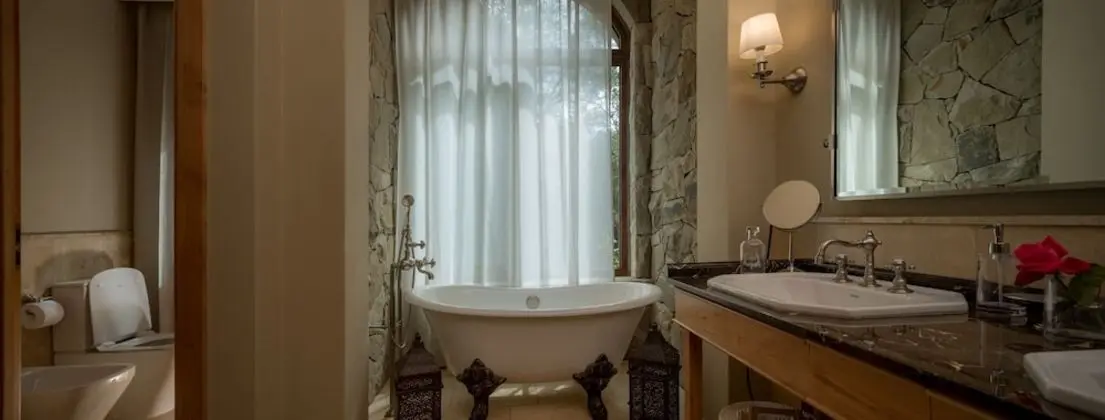 Royal Süit, Teras, Göl Manzaralı (Victoria)