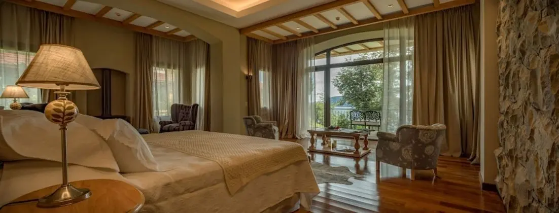 Süit, Göl Manzaralı (Nahuel Huapí)