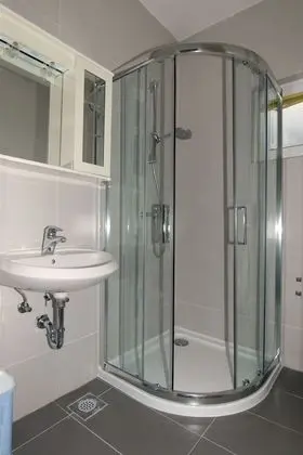 Tek Büyük Yataklı Oda, Park Manzaralı