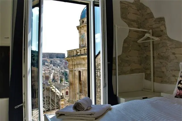 Deluxe Tek Büyük Yataklı Oda, Balkon