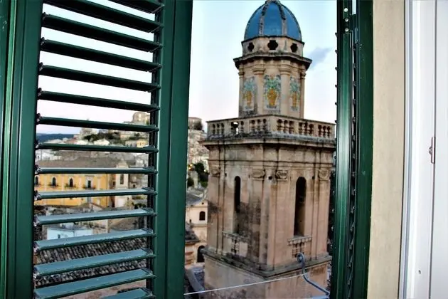 Deluxe Tek Büyük Yataklı Oda, Balkon
