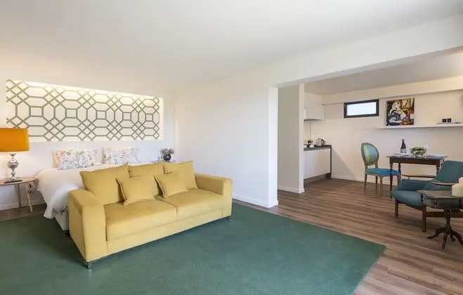 Deluxe Apart Daire, Teras