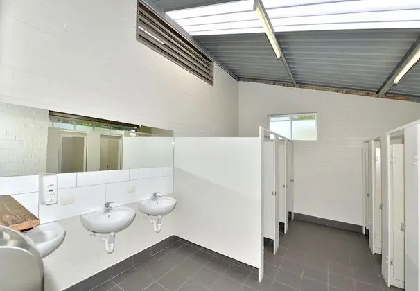 Basic Oda, 1 Çift Kişilik Yatak, Ortak Banyo