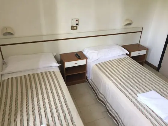 Tek Büyük veya İki Ayrı Yataklı Oda