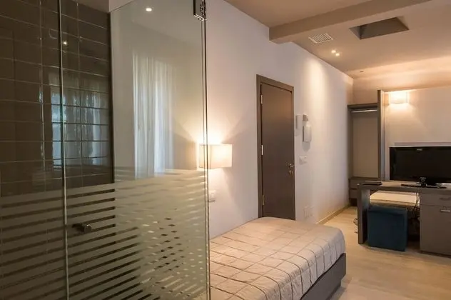 Tek Büyük Yataklı Oda (with extra bed)