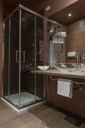 Tek Büyük Yataklı Oda (with extra bed)