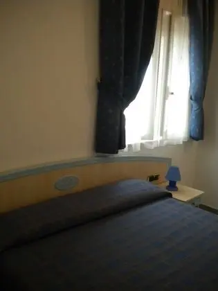 Üç Kişilik Oda
