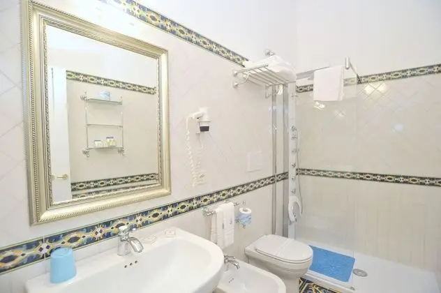 Standard Tek Büyük Yataklı Oda, Balkon, Deniz Manzaralı