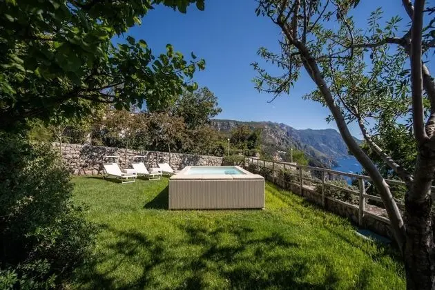 Villa, Sigara İçilebilir