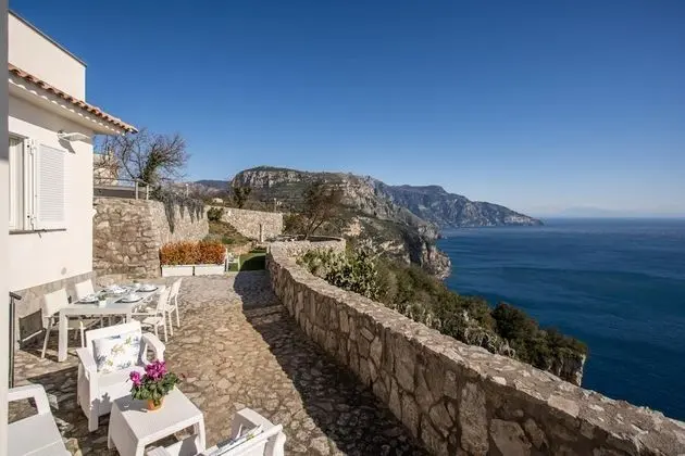 Villa, Sigara İçilebilir