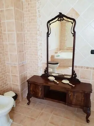 Tek Büyük veya İki Ayrı Yataklı Oda, Banyolu/Duşlu