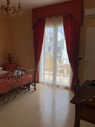 Tek Büyük Yataklı Oda, 1 Çift Kişilik Yatak, Banyolu/Duşlu