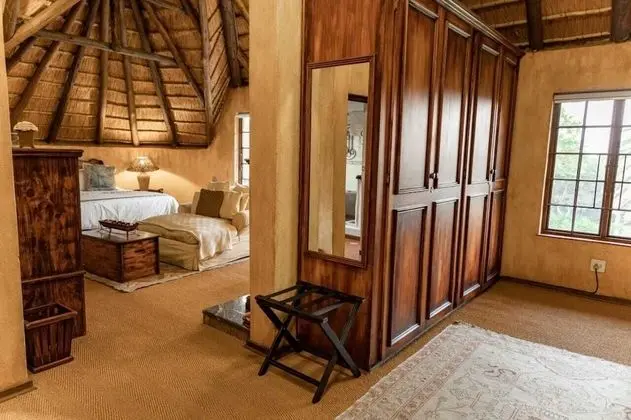 Honeymoon Tek Büyük Yataklı Oda