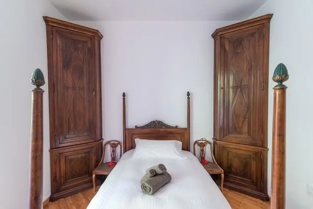 Villa, 5 Yatak Odası, Göl Manzaralı