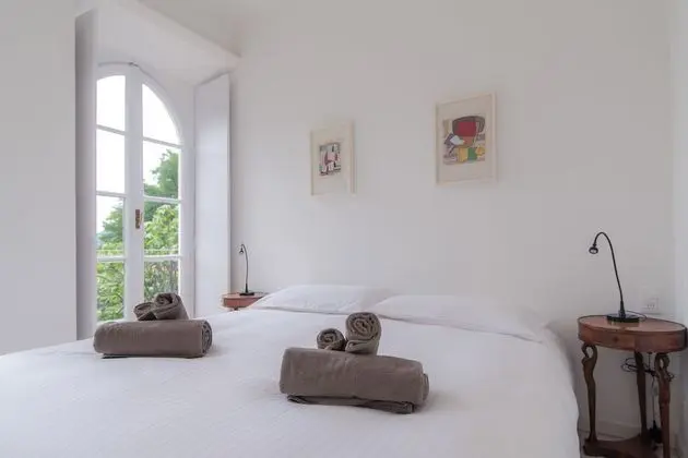 Villa, 5 Yatak Odası, Göl Manzaralı