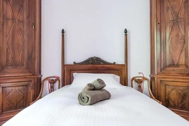 Villa, 5 Yatak Odası, Göl Manzaralı