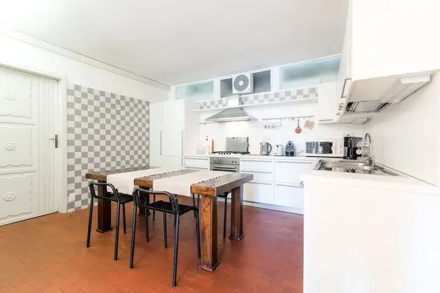 Villa, 5 Yatak Odası, Göl Manzaralı