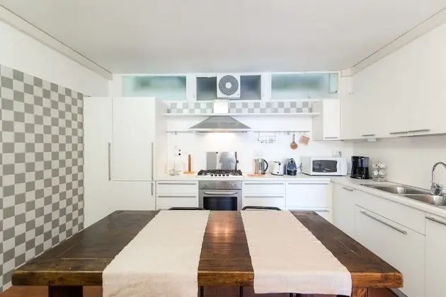 Villa, 5 Yatak Odası, Göl Manzaralı