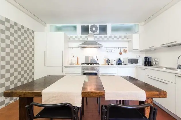 Villa, 5 Yatak Odası, Göl Manzaralı