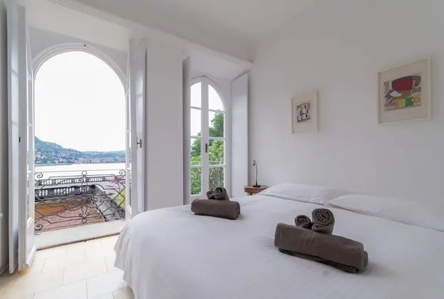 Villa, 5 Yatak Odası, Göl Manzaralı
