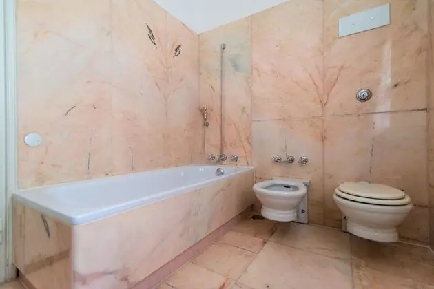 Villa, 5 Yatak Odası, Göl Manzaralı