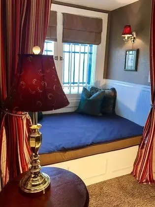 Standard Oda, 1 Büyük (Queen) Boy Yatak