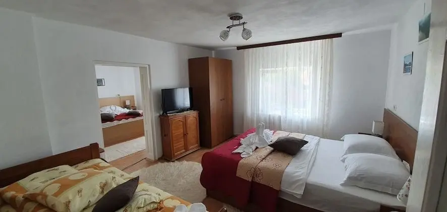 Comfort Apart Daire, Bahçe Manzaralı