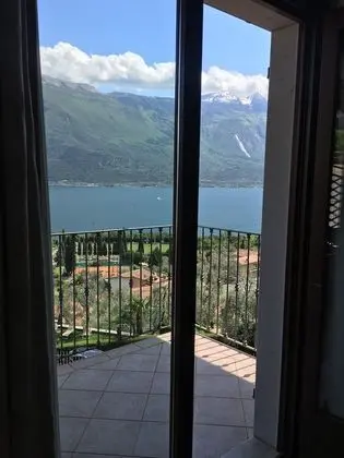 Deluxe Oda, 1 Çift Kişilik Yatak, Balkon, Göl Manzaralı