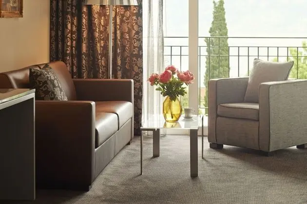 Süit, Balkon (Lake & Mountain View)