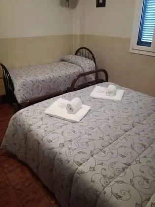 Standard Üç Kişilik Oda