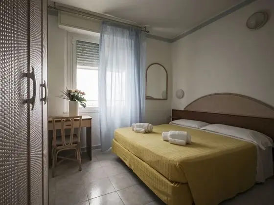 Standard Dört Kişilik Oda, Deniz Manzaralı
