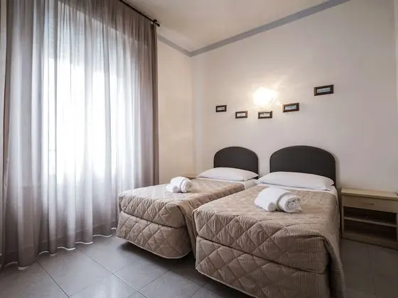 Standard Tek Büyük veya İki Ayrı Yataklı Oda, Deniz Manzaralı