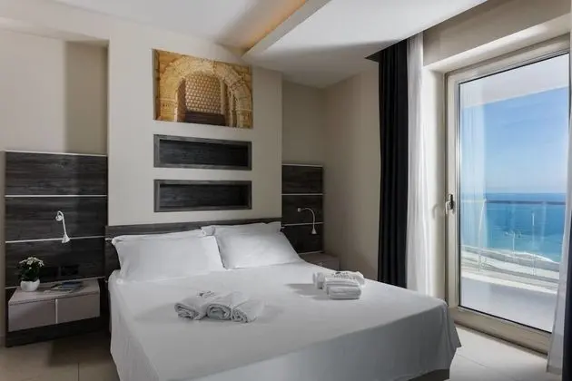 Deluxe Tek Büyük Yataklı Oda, Deniz Manzaralı
