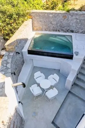 Apart Daire, 2 Yatak Odası, Kısmi Deniz Manzaralı (Plunge Pool Villa Nextdoor)