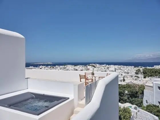 Süit, 2 Yatak Odası, Sıcak Su Havuzu, Deniz Manzaralı (Spa Tub Villa Nextdoor)