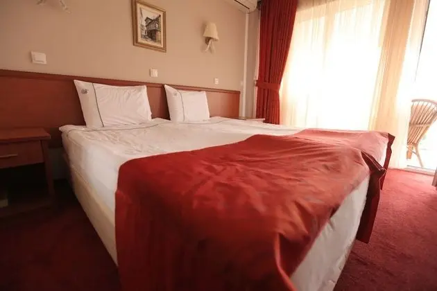 Üç Kişilik Oda, Balkon