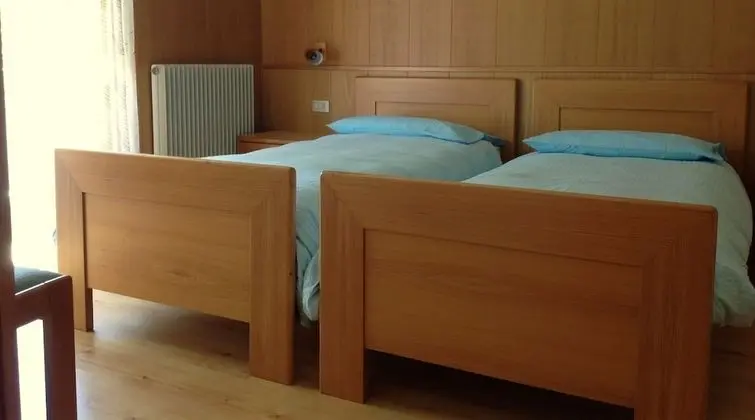 Dört Kişilik Oda, Dağ Manzaralı