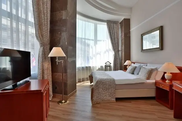 Executive Tek Büyük Yataklı Oda