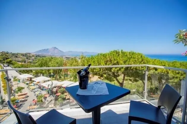 Panoramic Dört Kişilik Oda, Balkon, Deniz Manzaralı